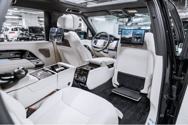 Land Rover Range Rover Autobiography 2026