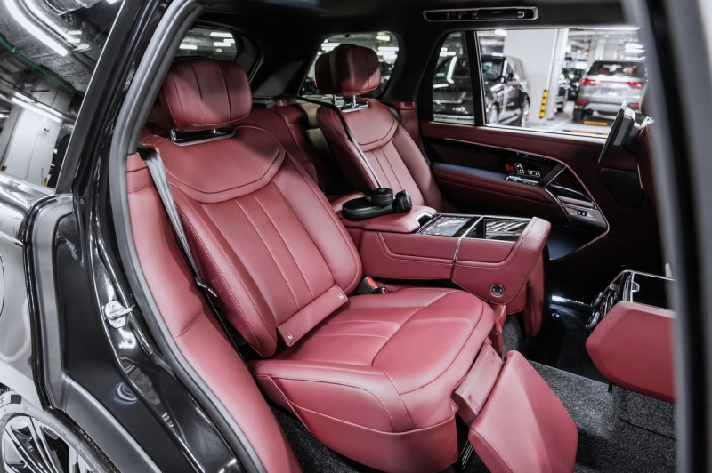 Land Rover Range Rover Autobiography 2026