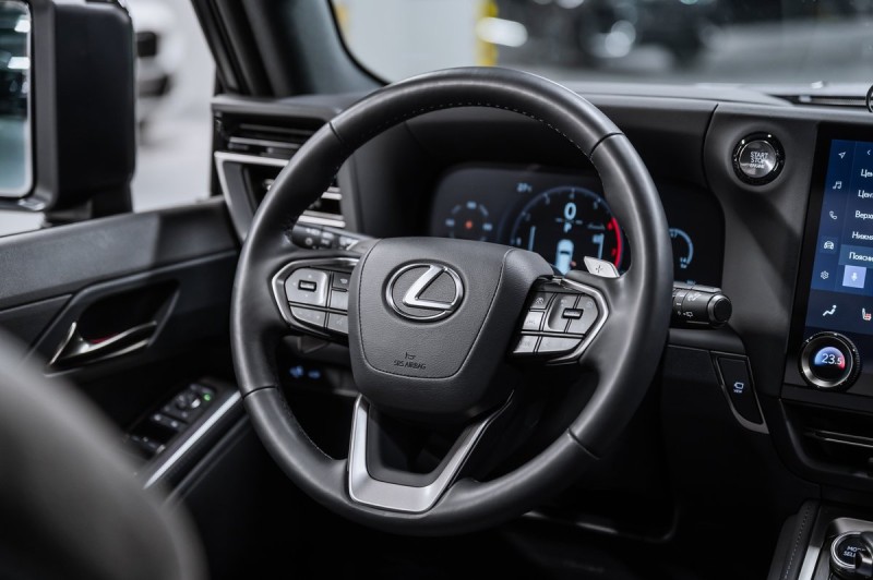 Lexus GX Overtrail 2025