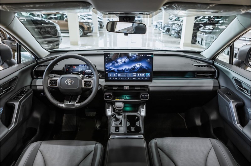 Toyota RAV4 VI — 2026