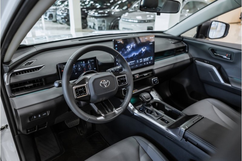Toyota RAV4 VI — 2026