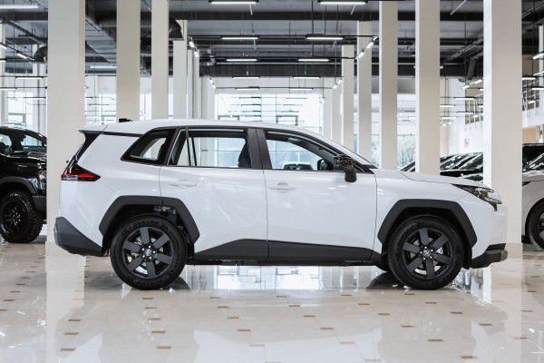 Toyota RAV4 VI (XA60) Luxury - 2026