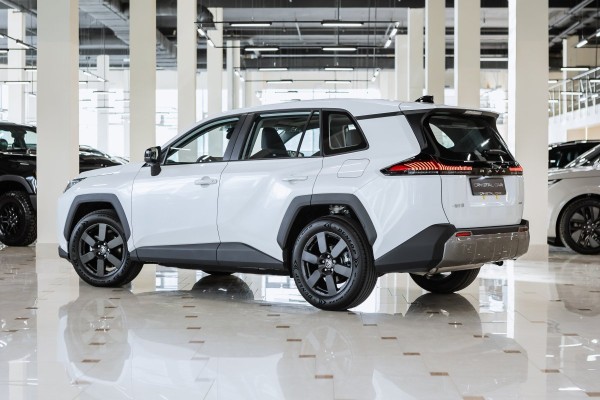 Toyota RAV4 VI (XA60) Luxury - 2026