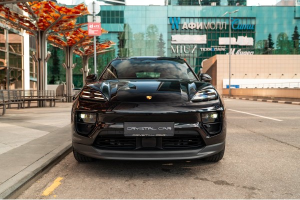 Porsche Macan 4 Electric 2025