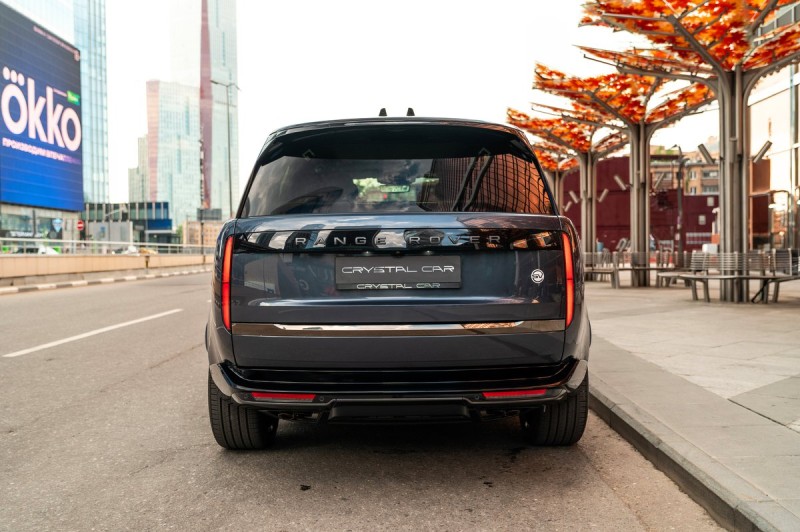 Land Rover Range Rover SV 2025
