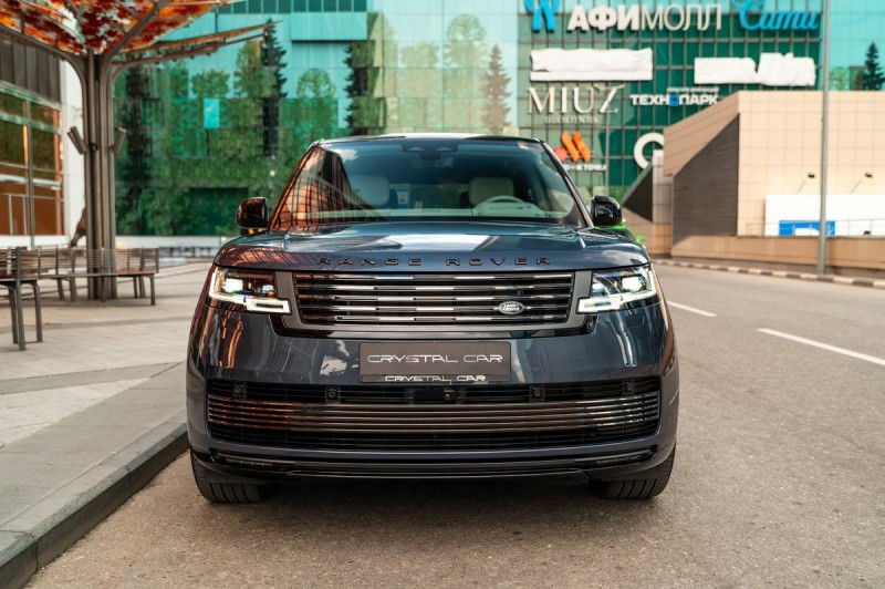 Land Rover Range Rover SV 2025