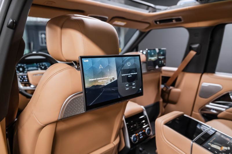 Land Rover Range Rover V — 2026
