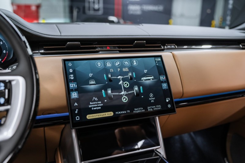 Land Rover Range Rover V — 2026