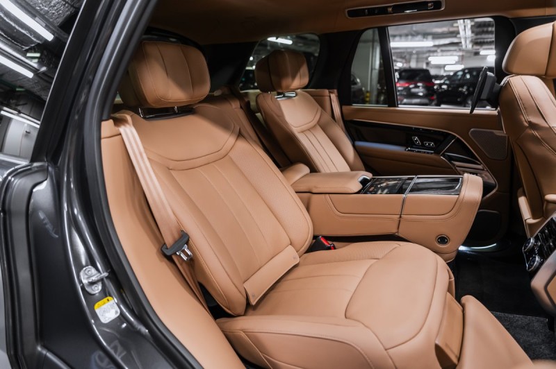 Land Rover Range Rover V — 2026