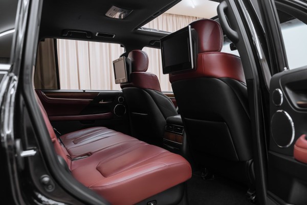 Lexus LX J200 рестайлинг 2 (2015—2023) Luxury - 2017