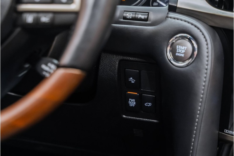Lexus LX J200 рестайлинг 2 — 2017