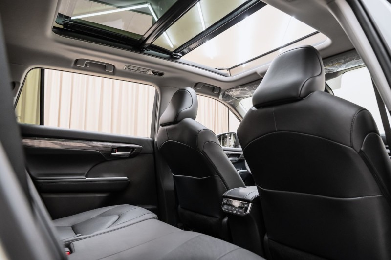 Toyota Highlander IV — 2026