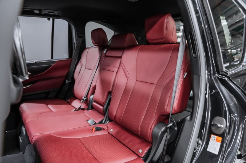 Lexus LX Luxury 2026