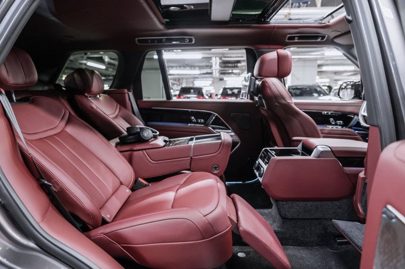 Land Rover Range Rover Autobiography 2026