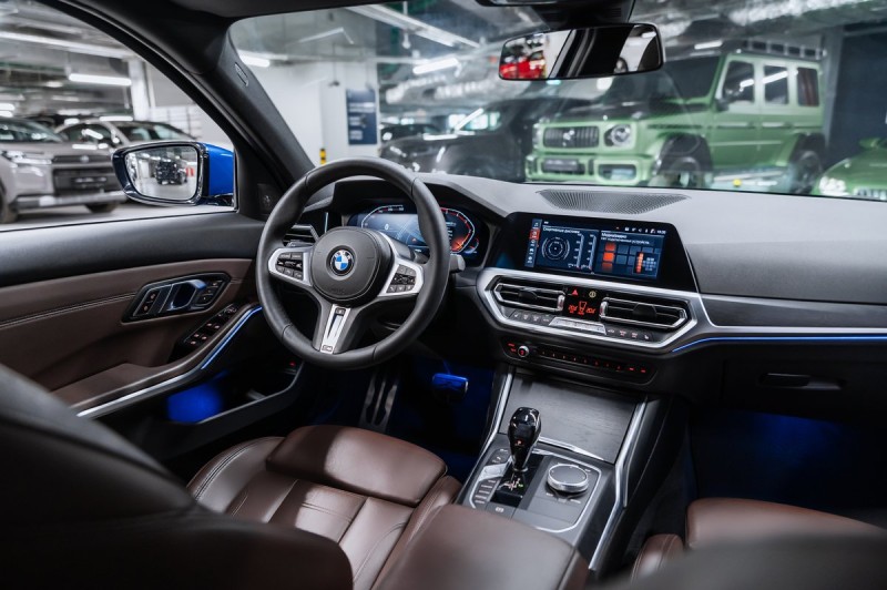 BMW 3 серии  2020