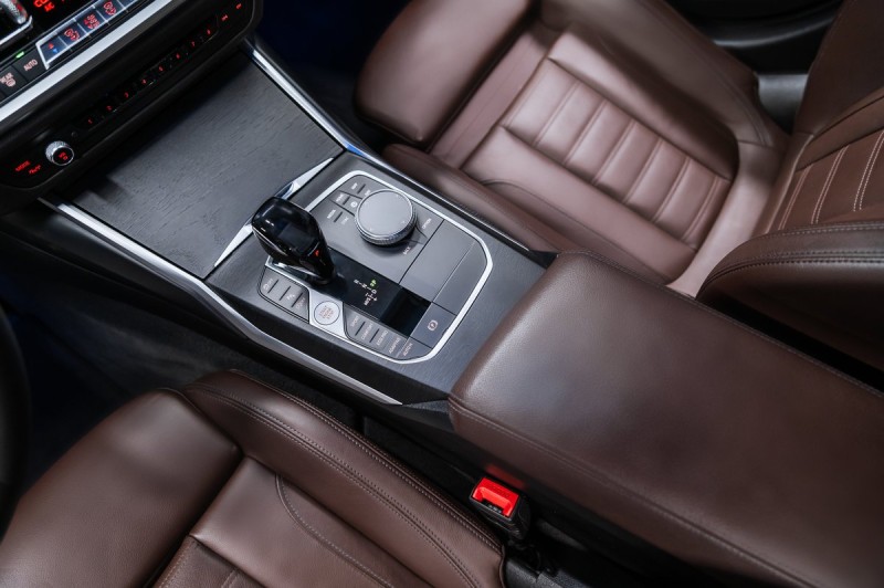 BMW 3 серии  2020