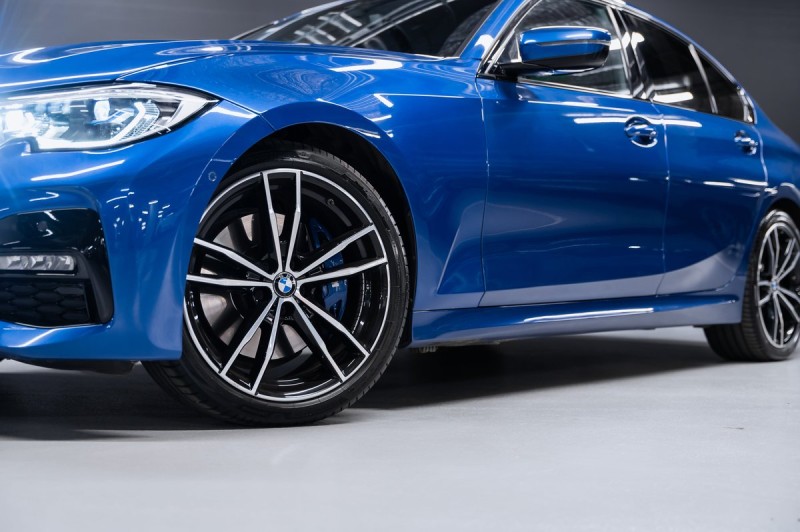 BMW 3 серии  2020