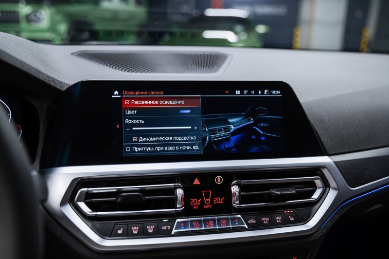 BMW 3 серии  2020