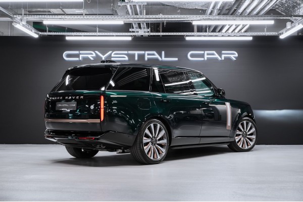 Land Rover Range Rover SV 2026
