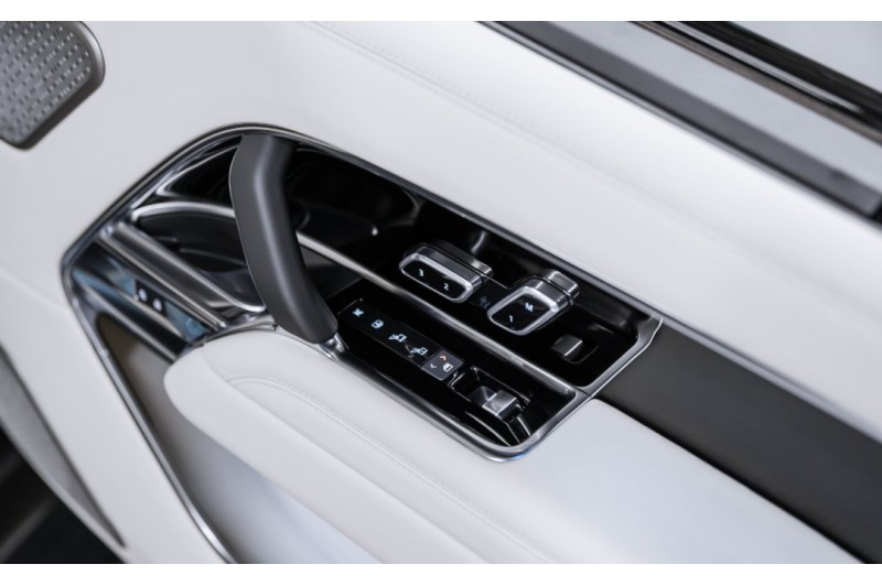 Land Rover Range Rover Autobiography 2026