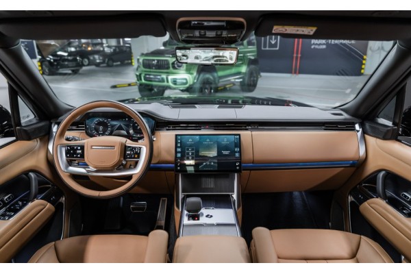 Land Rover Range Rover SV 2026