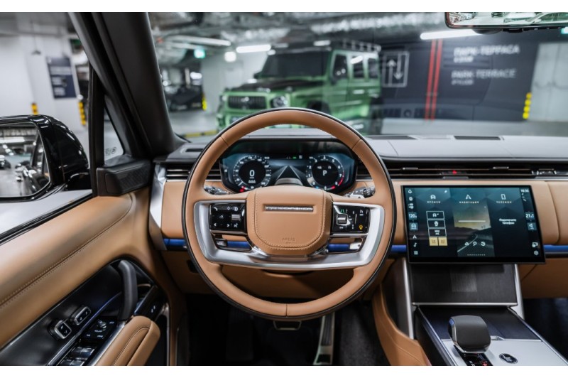 Land Rover Range Rover SV 2026