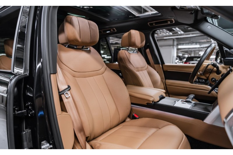 Land Rover Range Rover SV 2026