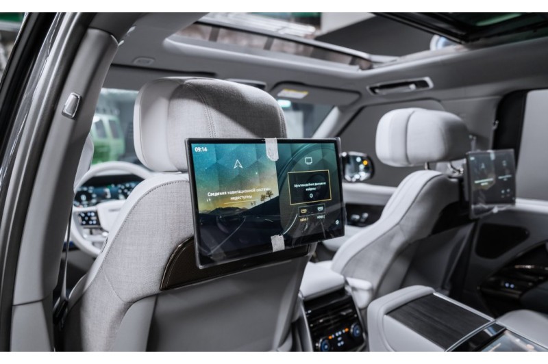Land Rover Range Rover SV 2026