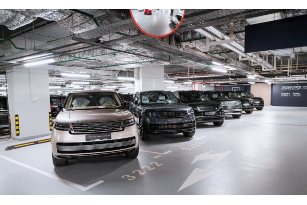 Land Rover Range Rover SV 2026