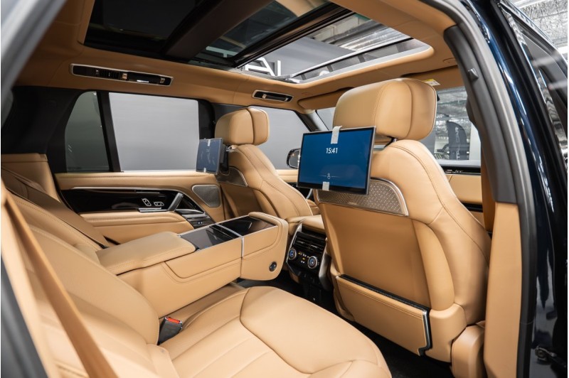 Land Rover Range Rover V — 2026