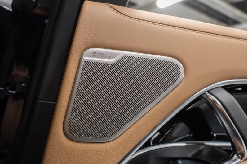 Land Rover Range Rover V — 2026