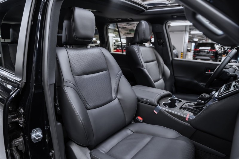 Toyota Land Cruiser Премиум 2026
