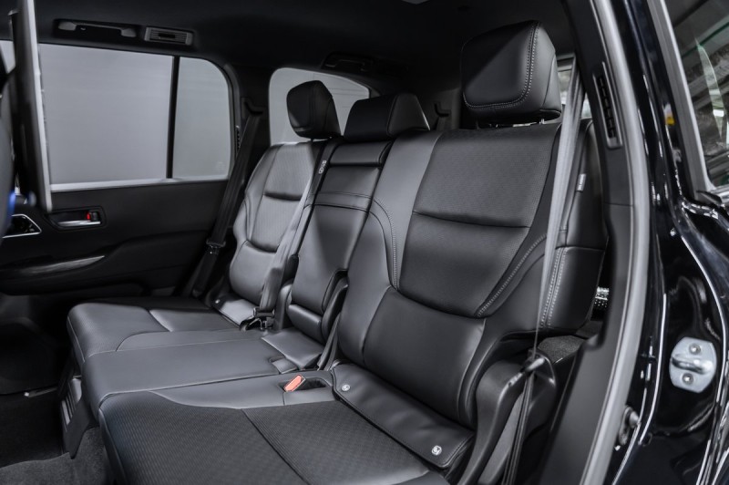 Toyota Land Cruiser Премиум 2026
