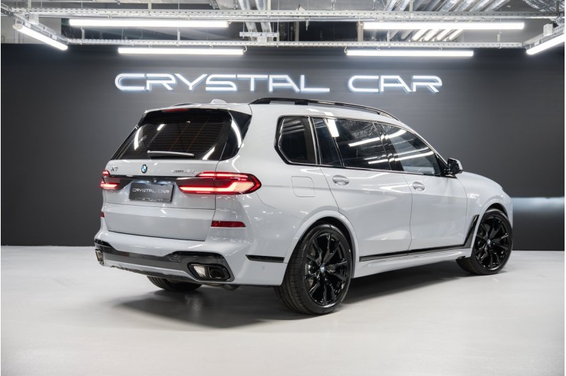 BMW X7 G07 рестайлинг — 2026