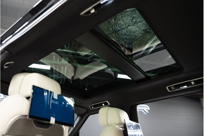 Land Rover Range Rover V — 2026