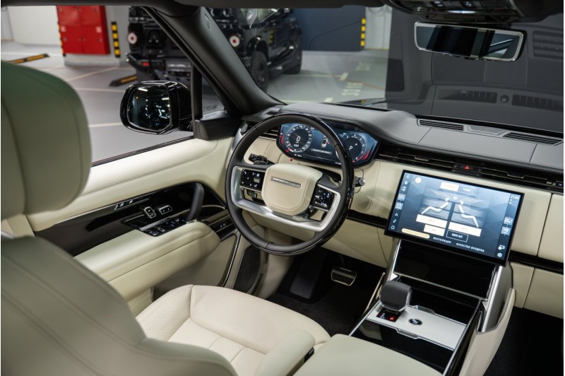 Land Rover Range Rover V — 2026