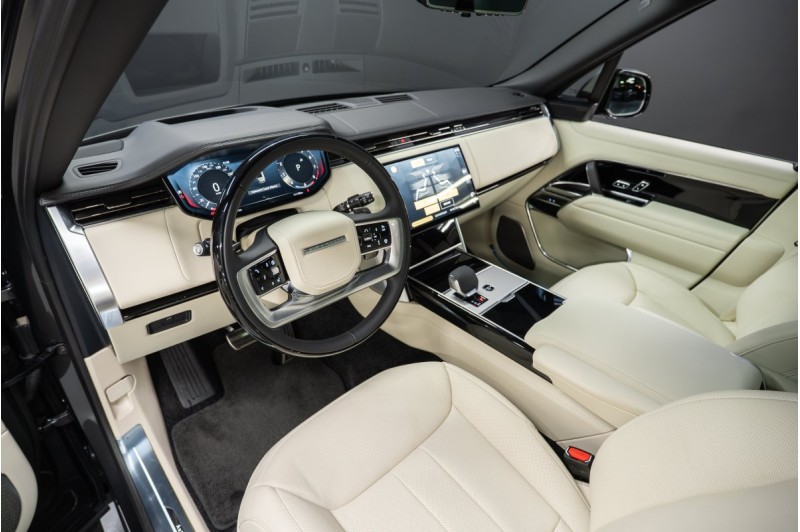 Land Rover Range Rover V — 2026