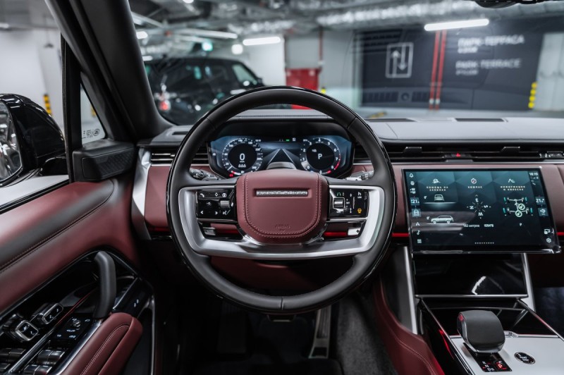 Land Rover Range Rover V — 2026