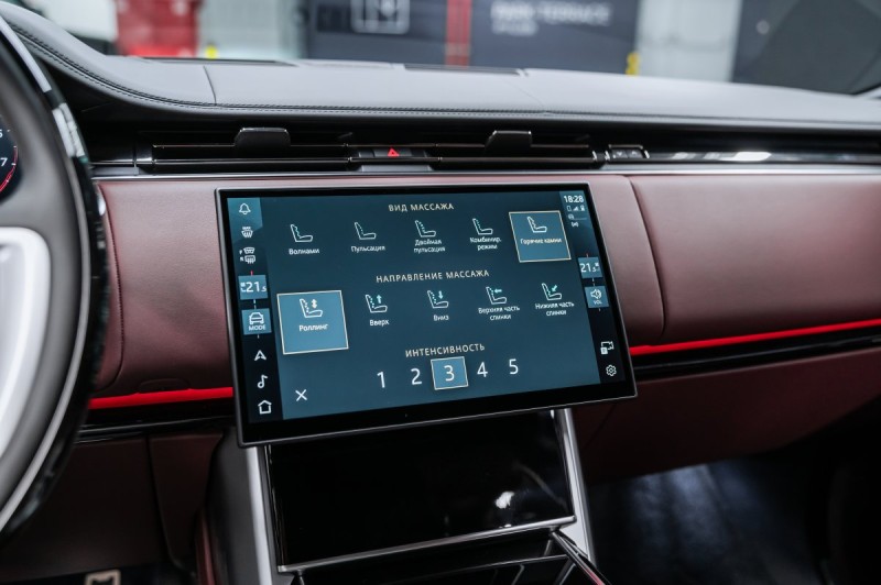 Land Rover Range Rover V — 2026