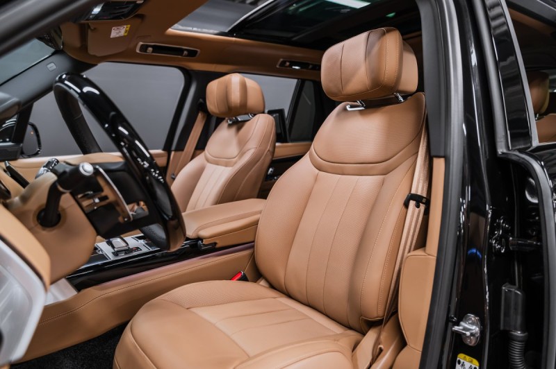 Land Rover Range Rover V — 2026