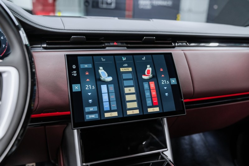 Land Rover Range Rover V — 2026