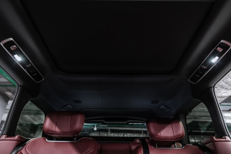 Land Rover Range Rover V — 2026