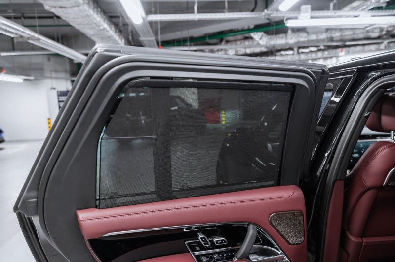 Land Rover Range Rover V — 2026