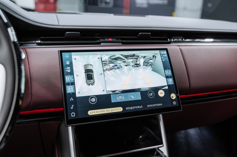 Land Rover Range Rover V — 2026
