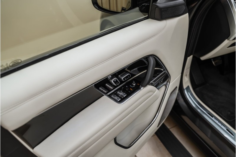 Land Rover Range Rover V — 2026