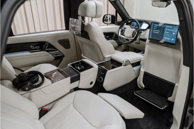 Land Rover Range Rover V — 2026