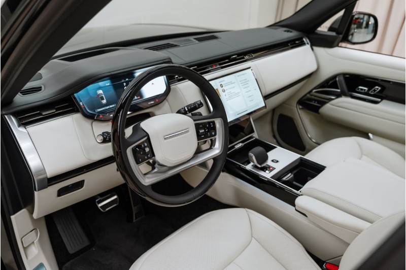 Land Rover Range Rover V — 2026