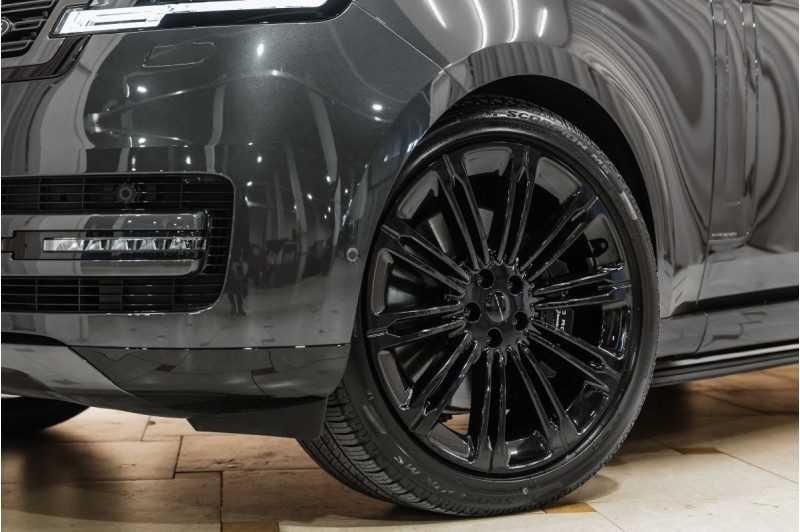 Land Rover Range Rover V — 2026