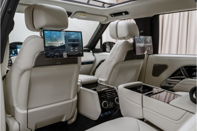 Land Rover Range Rover V — 2026