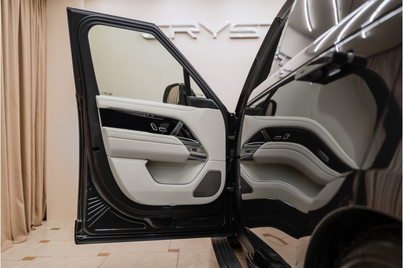Land Rover Range Rover V — 2026
